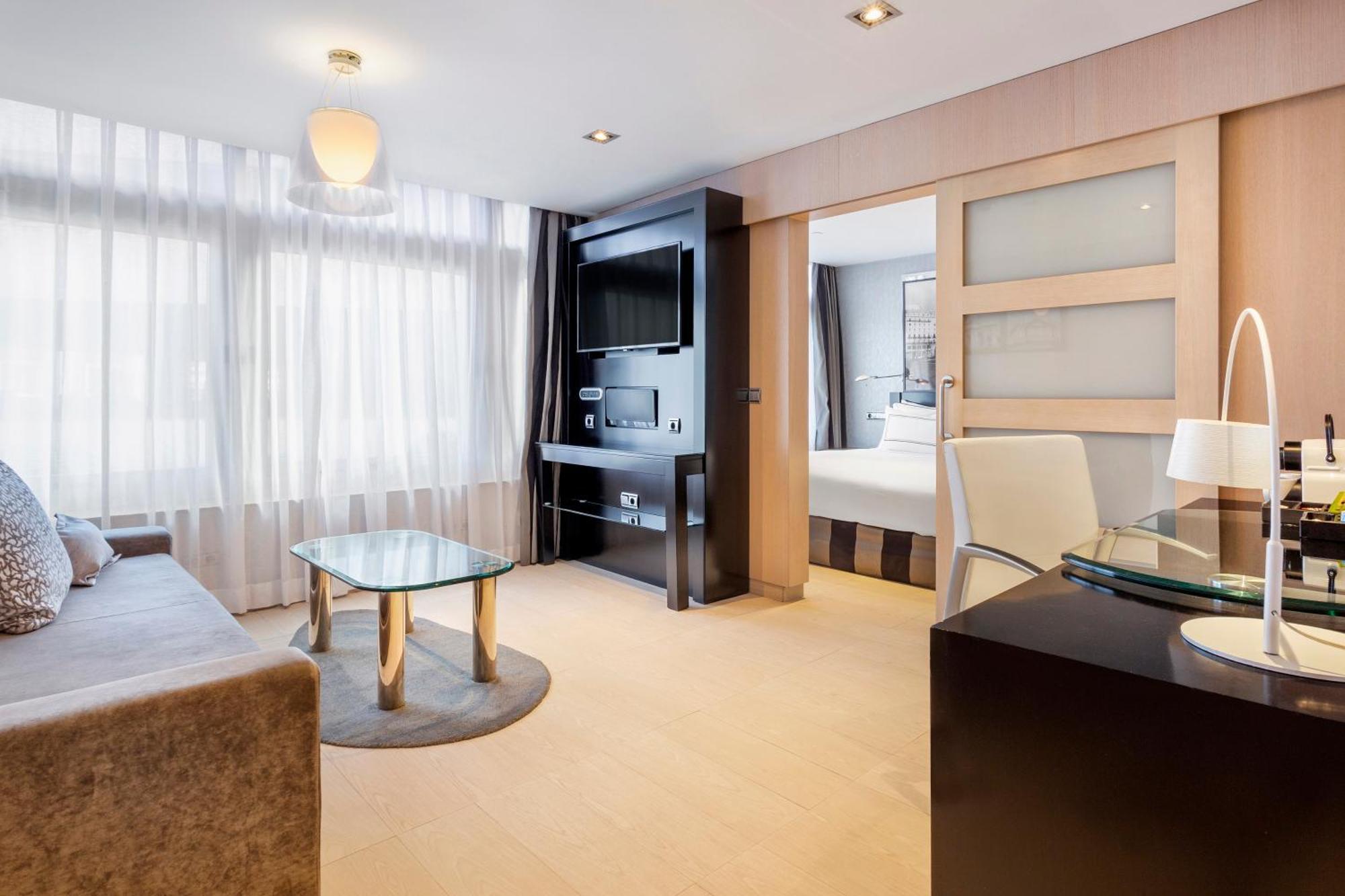 Melia Madrid Princesa Extérieur photo